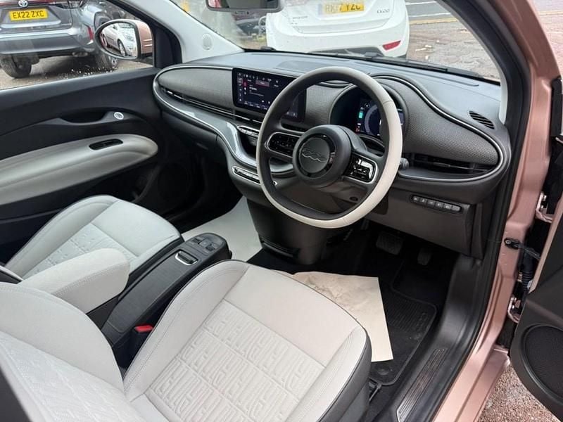 New Fiat 500e La Prima 86 kW (118 HP) 2025 Gold Cabriolet