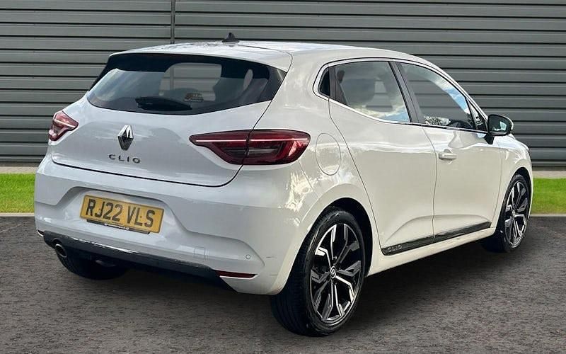 Used Renault Clio V SE 90 HP (66 kW) 2022 Hatchback