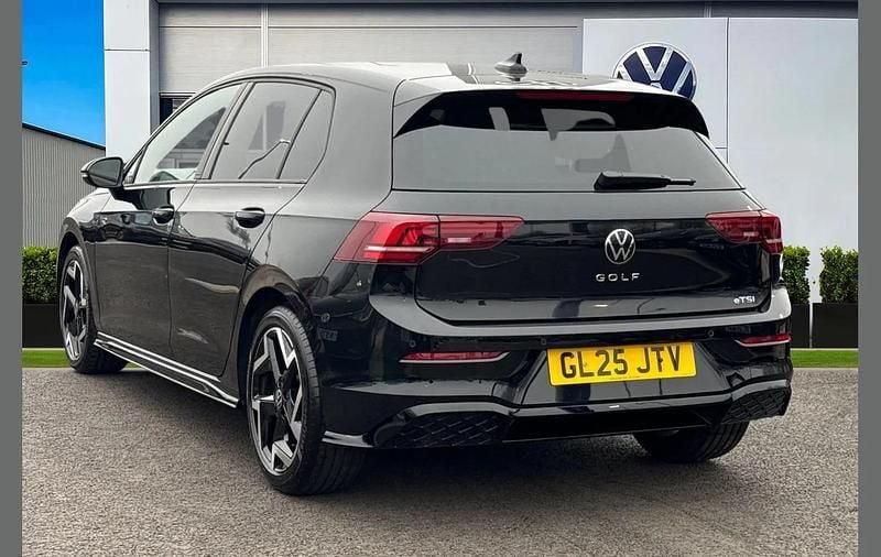 Used VW Golf VIII R-line 150 HP (110 kW) 2025 Black Hatchback