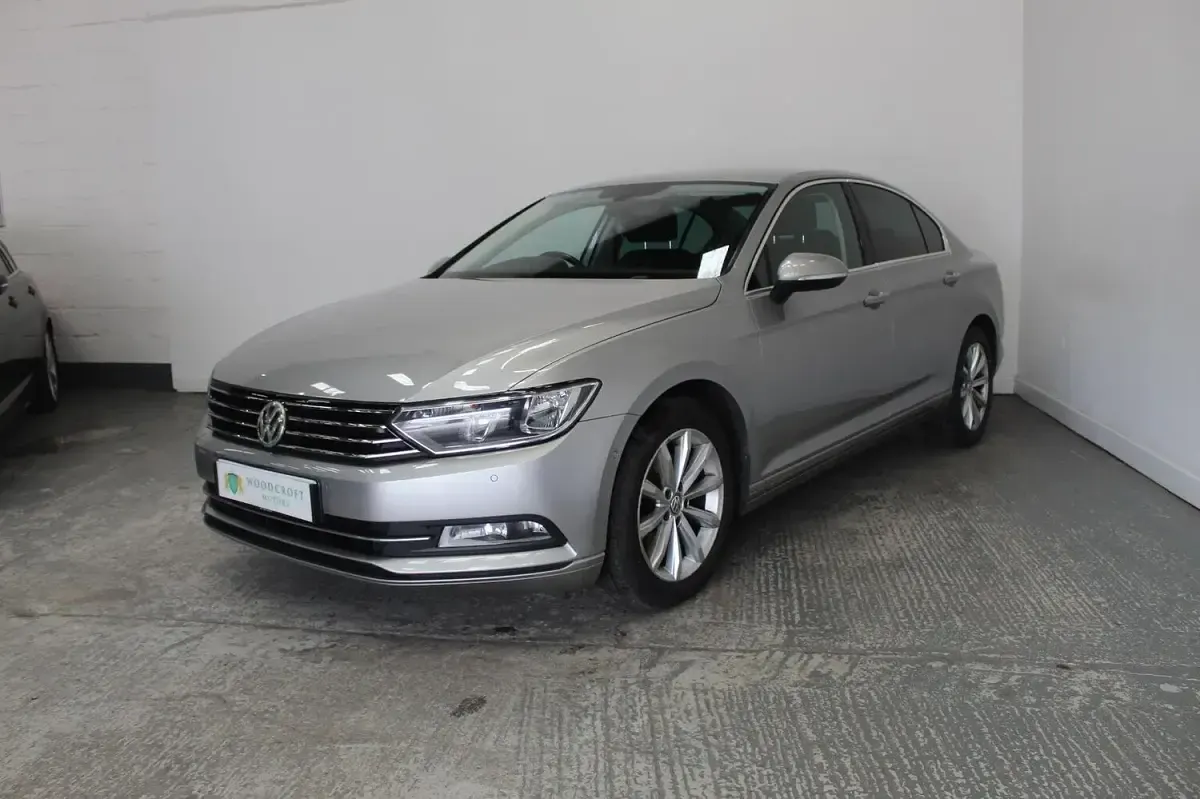 Used VW Passat Business 150 HP (110 kW) 2015 Silver Sedan