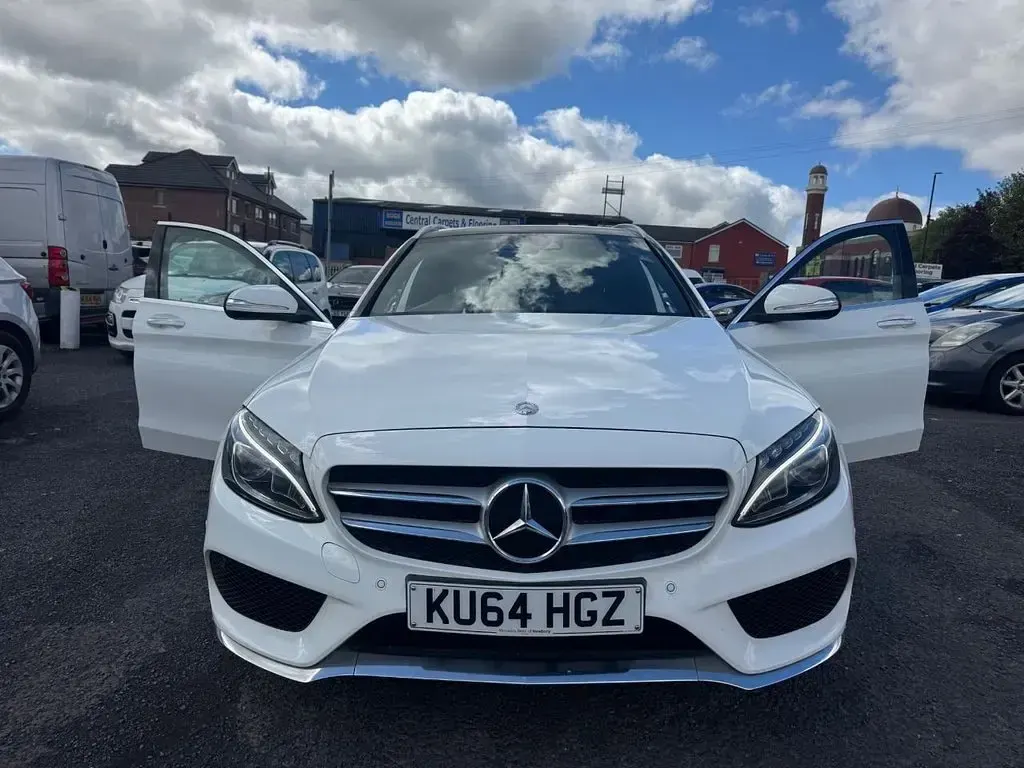 Used Mercedes C250 AMG Line Premium 204 HP (150 kW) 2014 White Estate