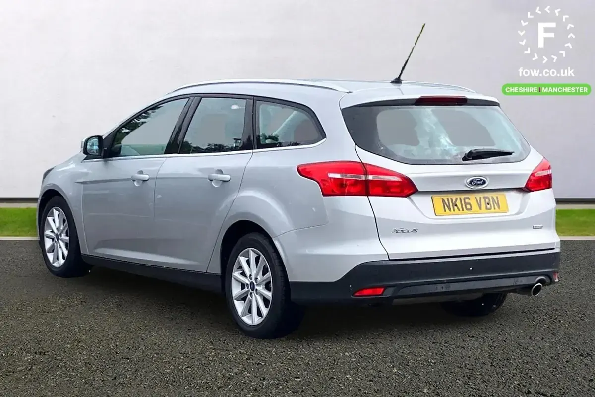 Used Ford Focus Titanium 2016 Silver Estate