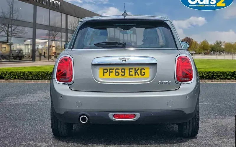 Used Mini Cooper Exclusive 136 HP (100 kW) 2019 Silver Hatchback