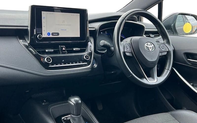 Used Toyota Corolla Design 122 HP (89 kW) 2022 Black Estate