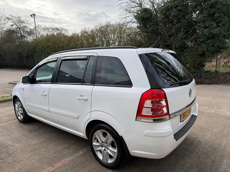 Used Vauxhall Zafira 2012 White MPV
