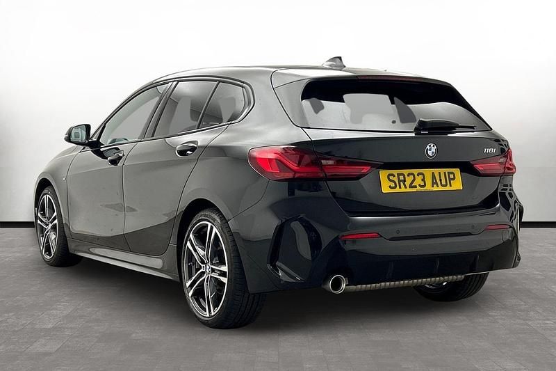 Used BMW 118 M Sport 134 HP (98 kW) 2023 Black Hatchback