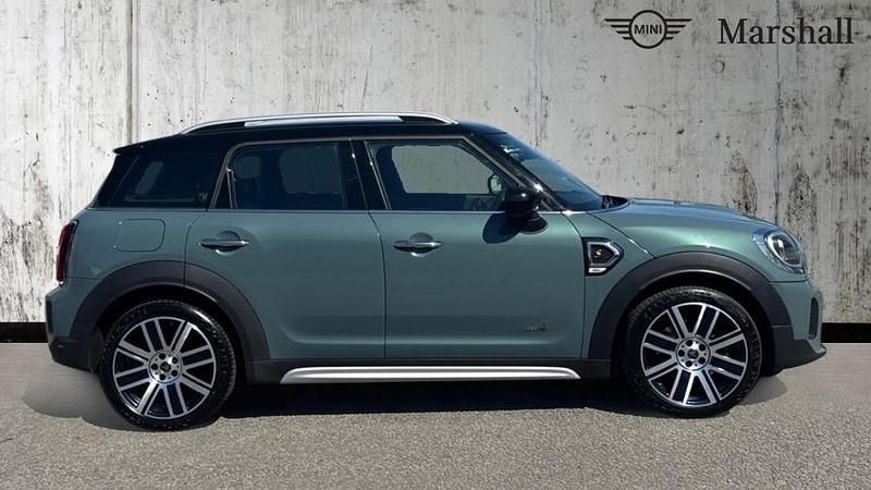 Begagnad Mini Cooper S Countryman Exclusive 176 HK (129 kW) 2022 Grön SUV