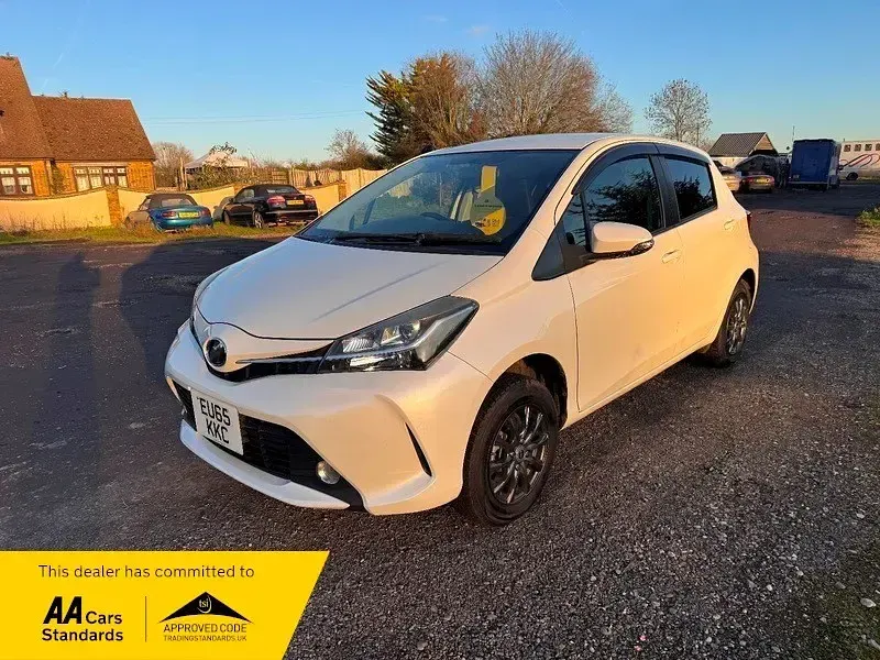 Used Toyota Vitz 2025 White