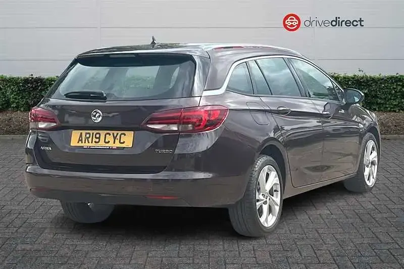 Used Vauxhall Astra SRi 150 HP (110 kW) 2019 Brown Estate