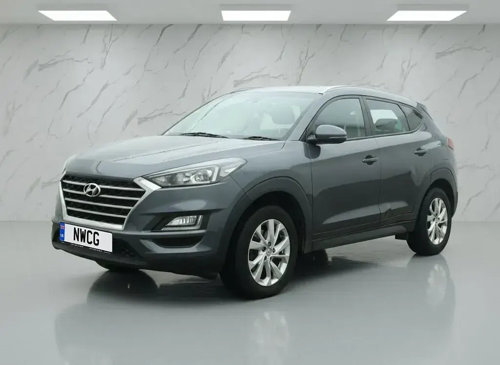 Used Hyundai Tucson SE 132 HP (97 kW) 2019 Grey SUV