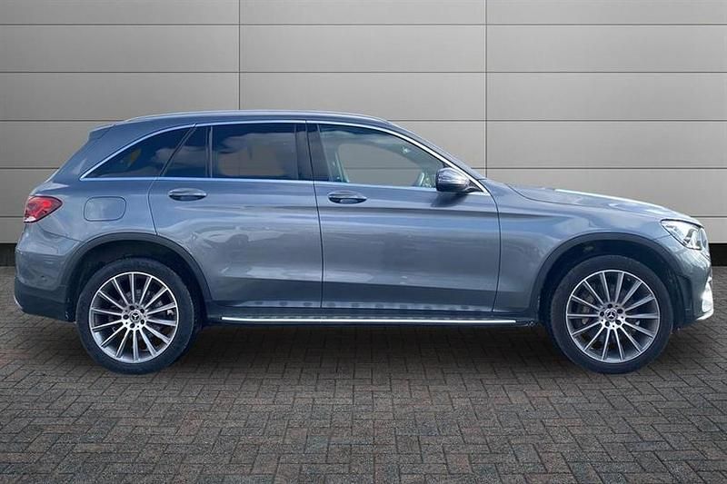 Used Mercedes GLC300 AMG Line Premium 306 HP (225 kW) 2022 Selenite grey Estate