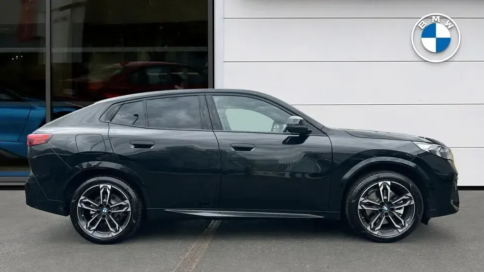 Used BMW iX2 M Sport 227 kW (309 HP) 2025 Black SUV