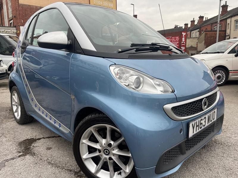 Blue Used 2013 Smart ForTwo Coupé Passion Coupe | £3,949 (Fair price) - Image 1/4
