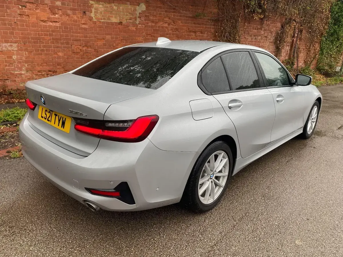 Used BMW 330e Comfort Edition 292 HP (214 kW) 2021 Silver Sedan