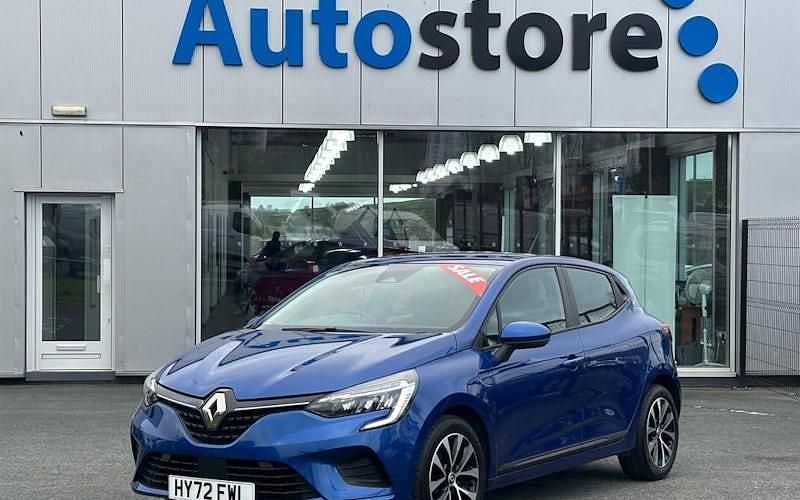 Używany Renault Clio V Iconic 90 KM (66 kW) 2021 Hatchback