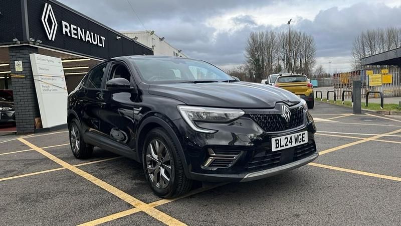 Metallic metallic black Used 2024 Renault Arkana Evolution SUV | £16,792 (Fair price) - Image 1/1