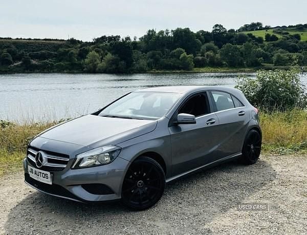 Used Mercedes A180 109 HP (80 kW) 2013 Grey Hatchback