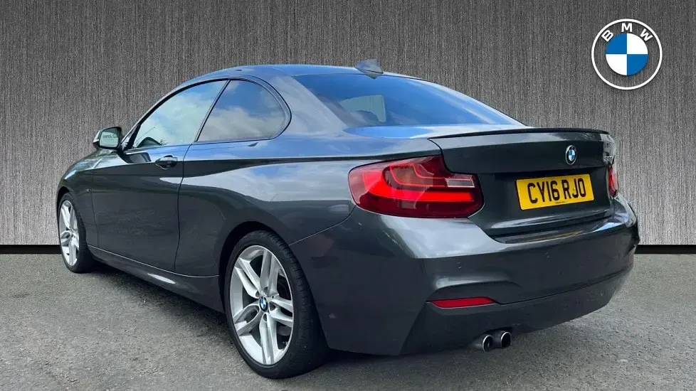 Usado BMW 228 M Sport 242 CV (177 kW) 2016 Gris Coupe