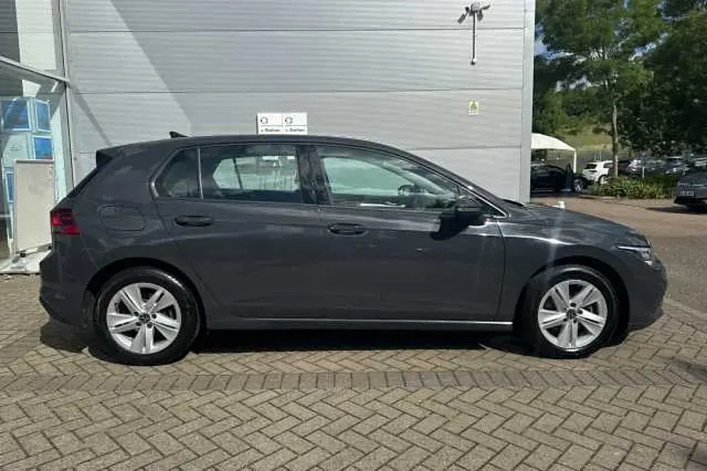 Used VW Golf VII 150 HP (110 kW) 2021 Hatchback