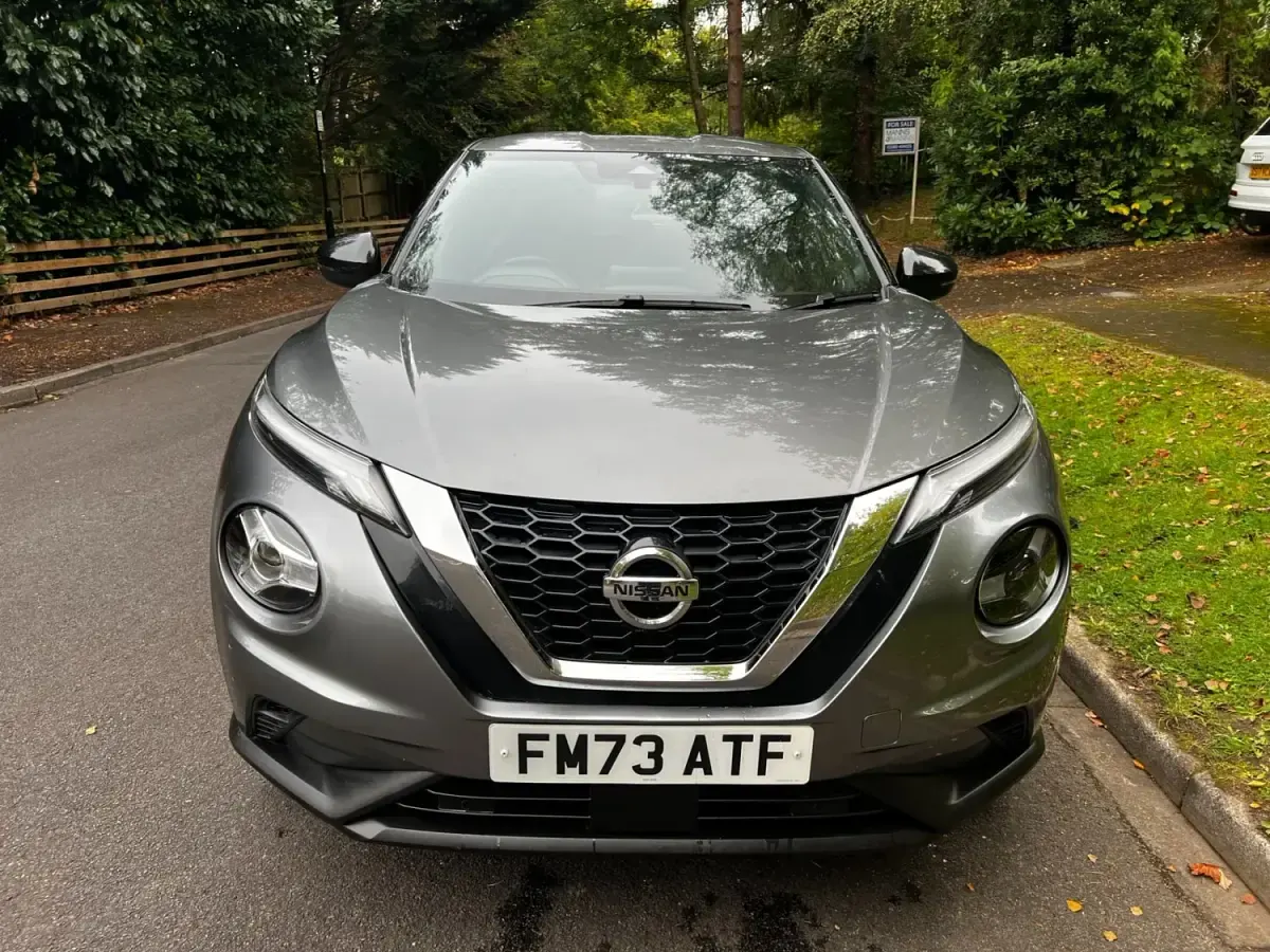 Usado Nissan Juke N-Connecta 2024 Gris SUV