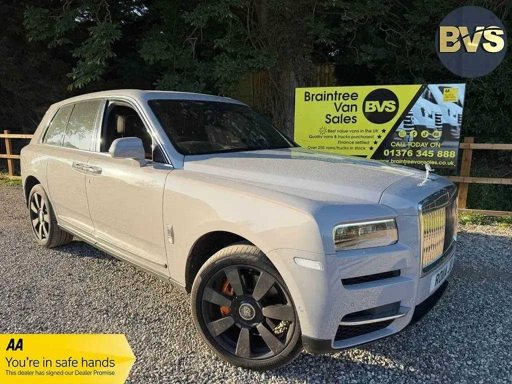 Used Rolls Royce Cullinan 563 HP (414 kW) 2022 Grey SUV