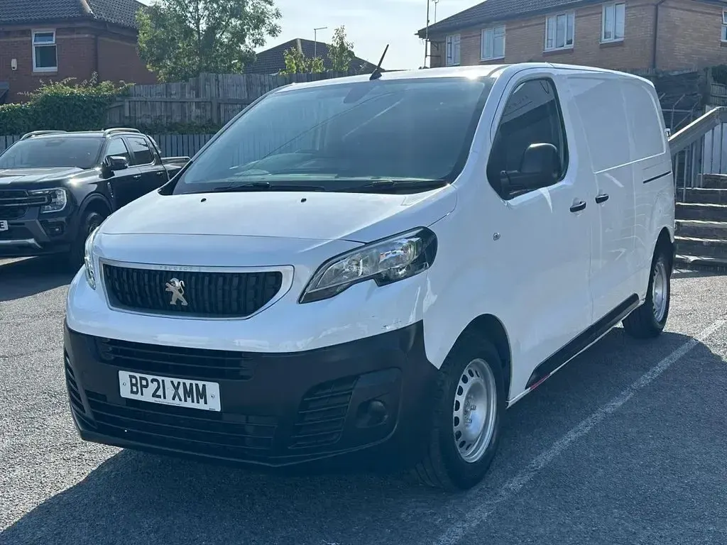 Used Peugeot Expert 2021 White Van
