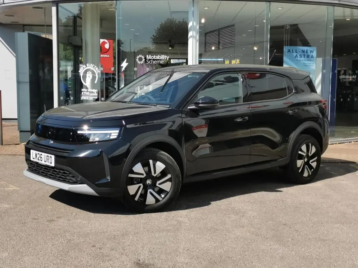 New Vauxhall Frontera GSe 143 HP (105 kW) 2026 Black SUV