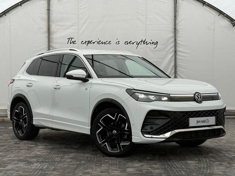 Used VW Tiguan R-line 150 HP (110 kW) 2024 White SUV