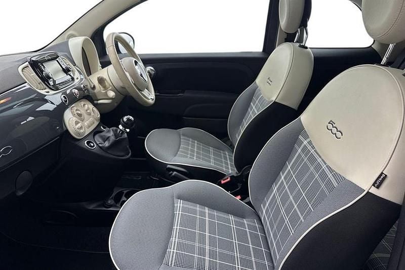 Used Fiat 500 Lounge 69 HP (50 kW) 2019 Urban white Hatchback