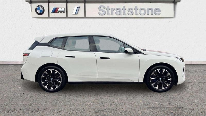 New BMW iX M Sport 295 kW (402 HP) 2025 White SUV