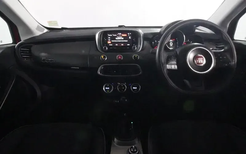 Used Fiat 500X Cross Plus 140 HP (102 kW) 2016 Red SUV