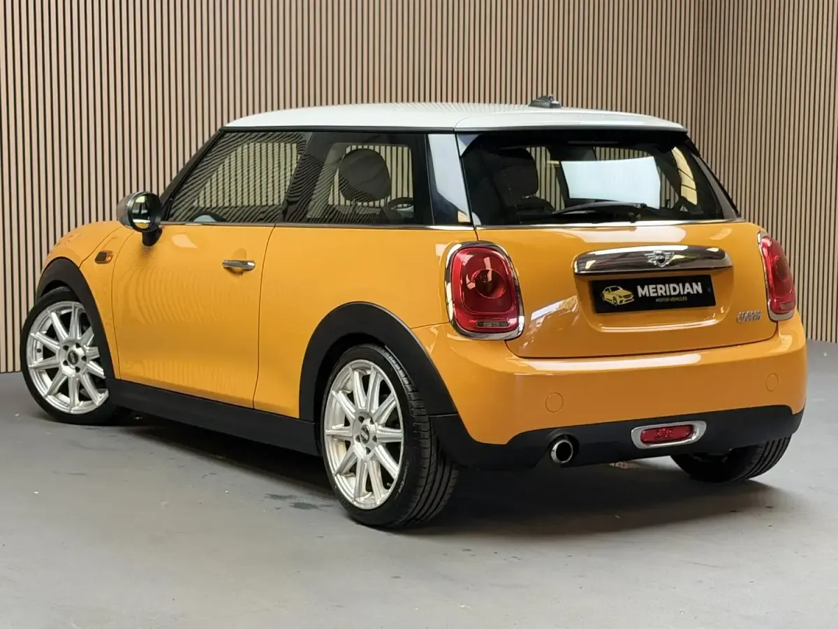 Used Mini Cooper Hatch 136 HP (100 kW) 2014 Orange Hatchback