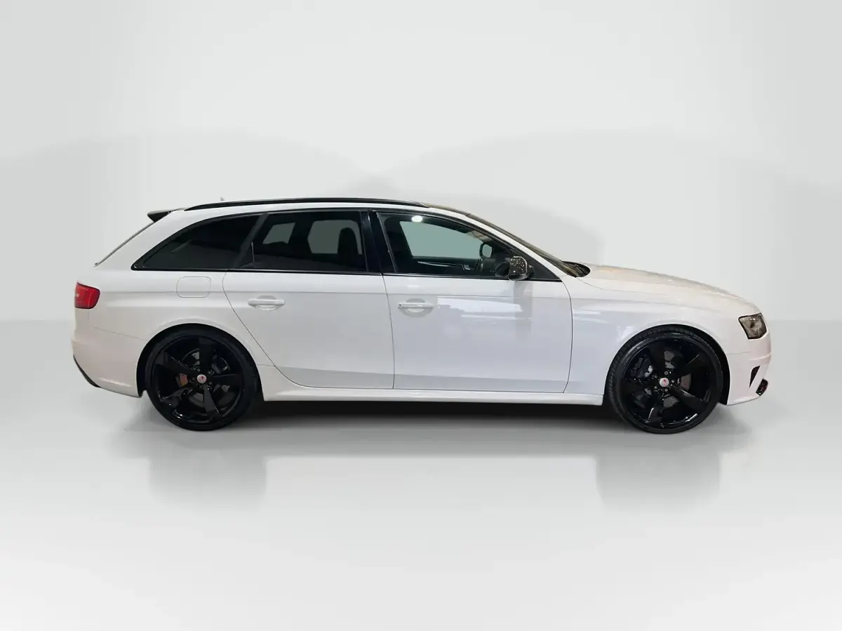 Used Audi RS4 Comfort 444 HP (326 kW) 2015 White Estate