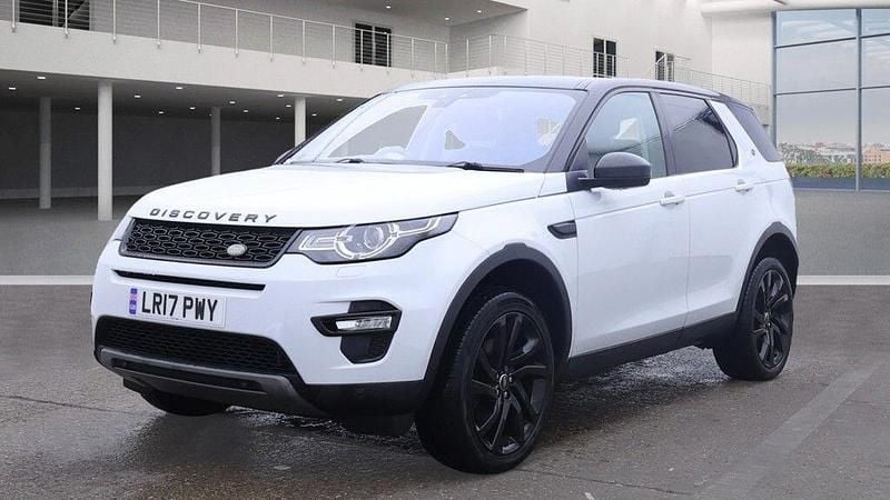 White Used 2017 Land Rover Discovery Sport HSE SUV | £9,999 (Good price) - Image 1/4
