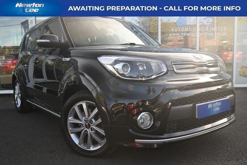 Black Used 2017 Kia Soul 2 SUV | £7,600 (Fair price) - Image 1/4