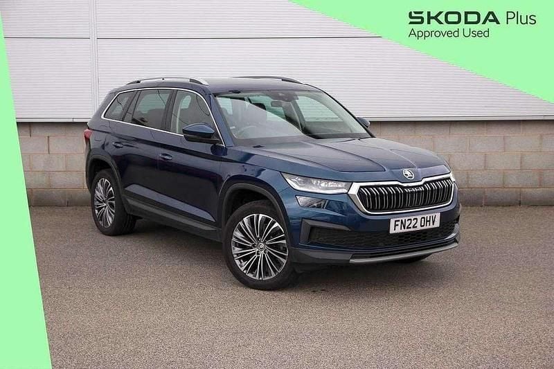 Petrol blue metallic Used 2022 Skoda Kodiaq SE L Executive SUV | £25,895 (Fair price) - Image 1/4