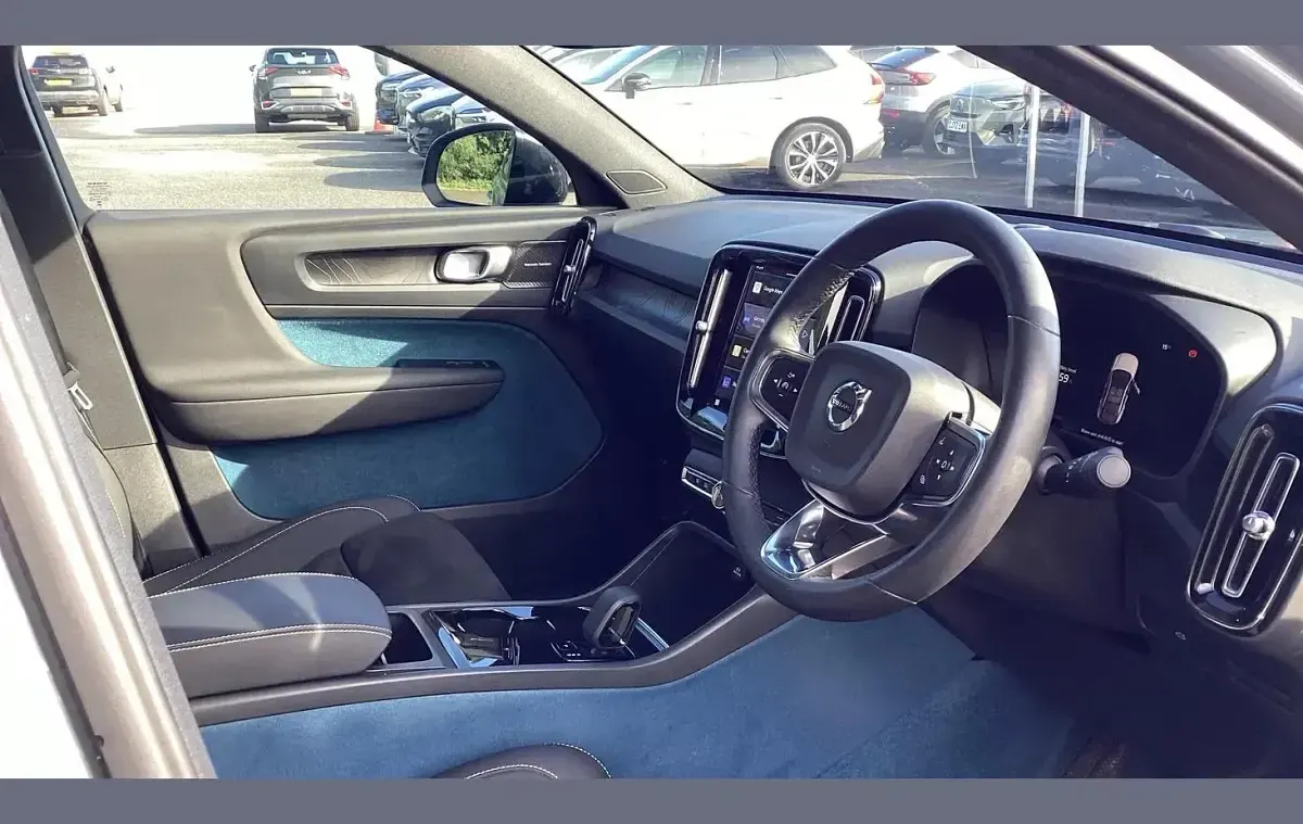 Used Volvo C40 Ultimate 300 kW (408 HP) 2022 Grey SUV