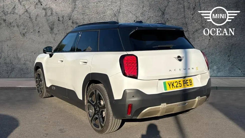 Used Mini Aceman 158 kW (215 HP) 2025 White SUV