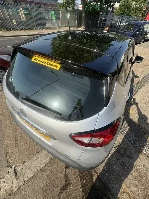 Used Renault Captur Dynamique 90 HP (66 kW) 2015 Silver SUV