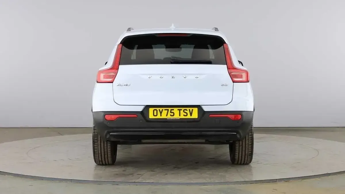 Used Volvo XC40 Ultra 160 HP (117 kW) 2025 Blue SUV