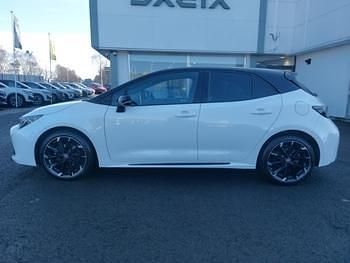 Used Toyota Corolla Sport 122 HP (89 kW) 2022 White Hatchback