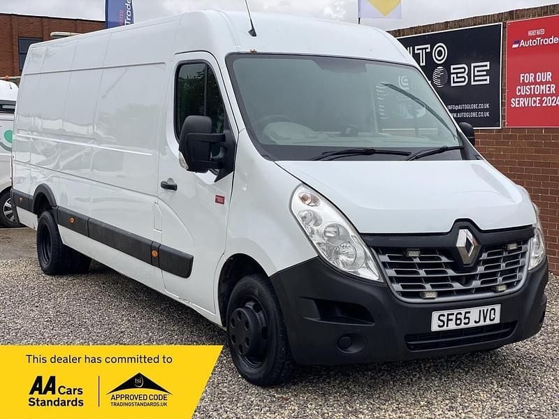 White Used 2015 Renault Master Komfort Van | £6,990 (Expensive) - Image 1/3