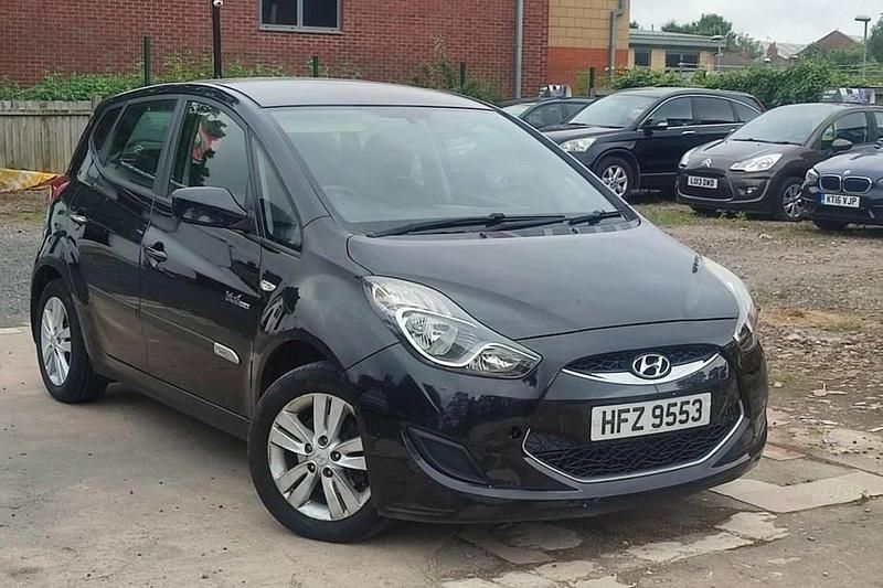 Used Hyundai ix20 Active 90 HP (66 kW) 2011 Black Hatchback