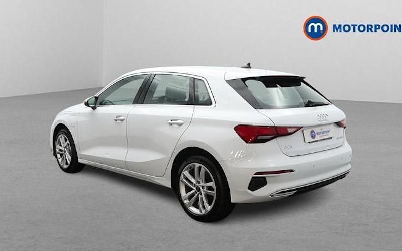 Used Audi A3 Sportback e-tron Sport 204 HP (150 kW) 2025 Hatchback