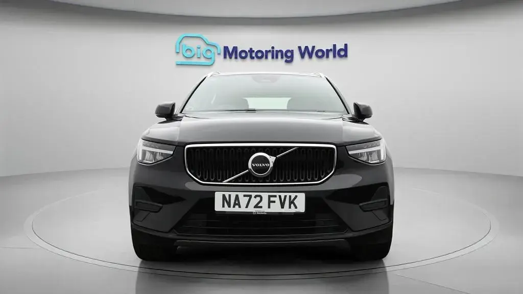 Used Volvo XC40 Core 163 HP (119 kW) 2022 Black SUV