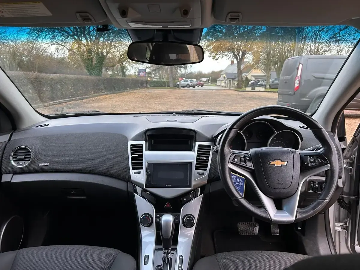 Used Chevrolet Cruze LT 141 HP (103 kW) 2013 Silver Estate