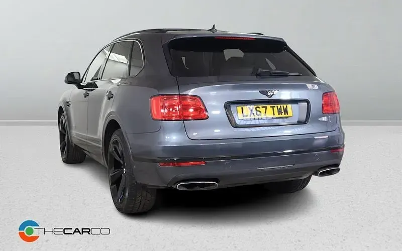 Used Bentley Bentayga 608 HP (447 kW) 2017 Grey SUV