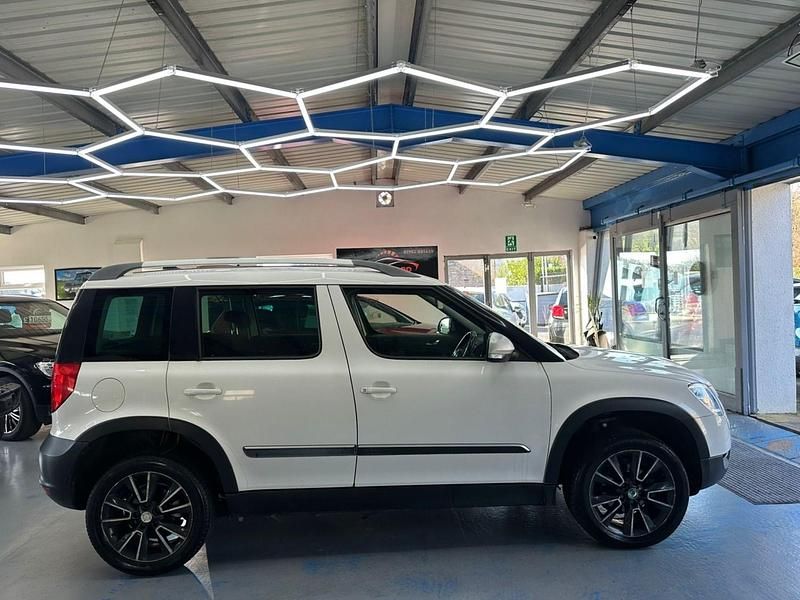 Used Skoda Yeti 2012 White SUV