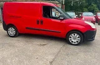 Used Fiat Doblò 2014 Red MPV