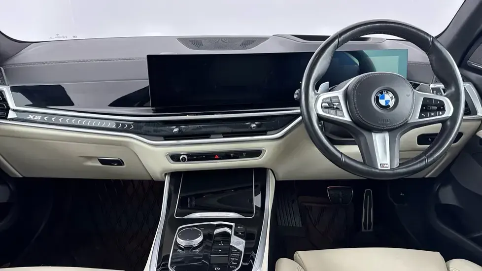 Usado BMW X5 M Sport 352 HP (258 kW) 2023 Cinzento SUV